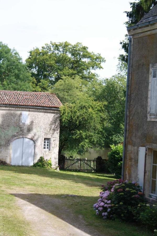 Domaine De La Borliere Villa Fenioux  Bagian luar foto